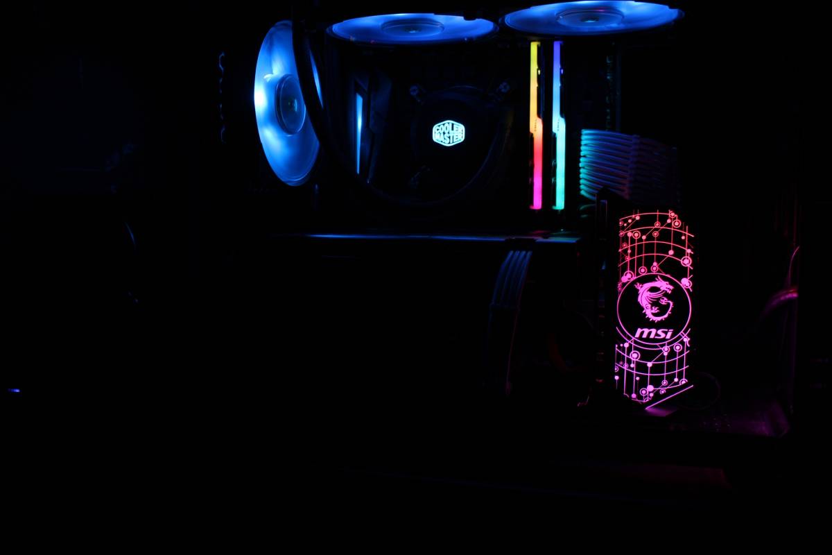 msi 　グラフィックカードステー縦型 3ピンRGB _画像8