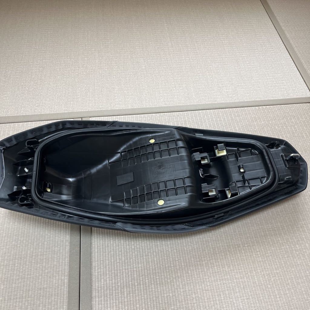 送料無料 即決 ホンダ PCX JK05型純正シート 新車外し PCX160 送料無料 即決 ホンダ PCX JK05型純正シート 新車外し PCX160