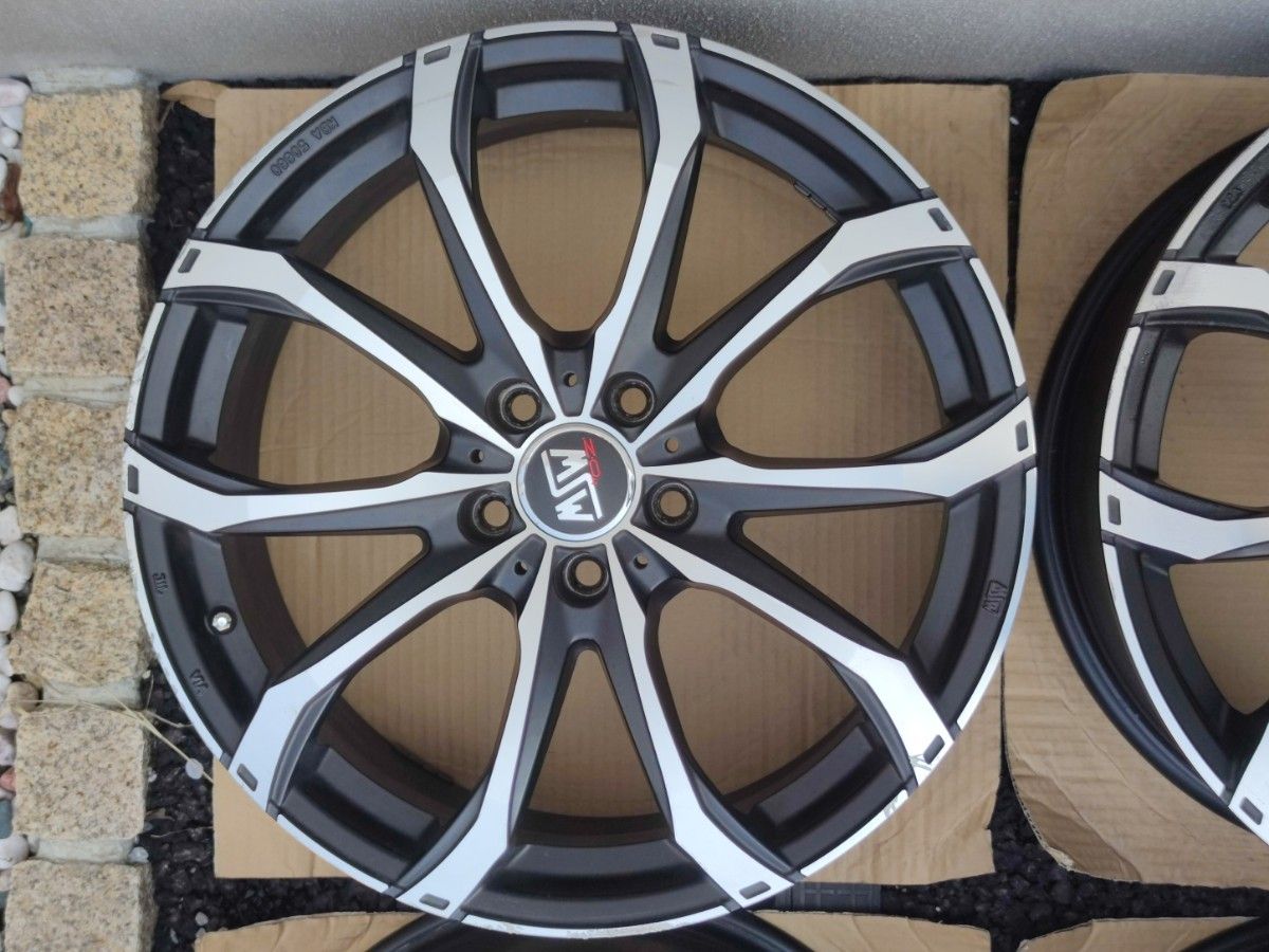 MSW 48 by OZ Racing 19/8J/+40/114.3 傷あり-
