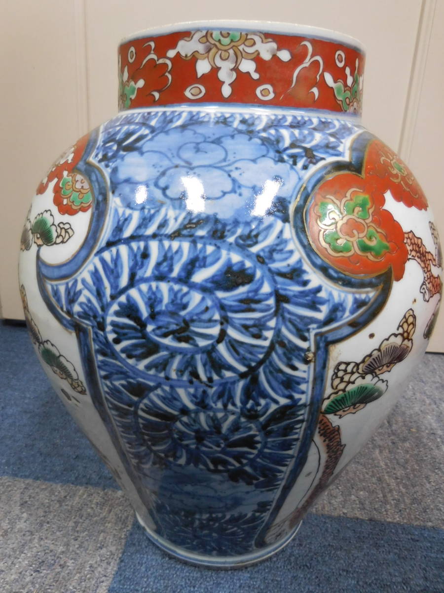 古伊万里 木の葉模様壺 | normanhubbard.com