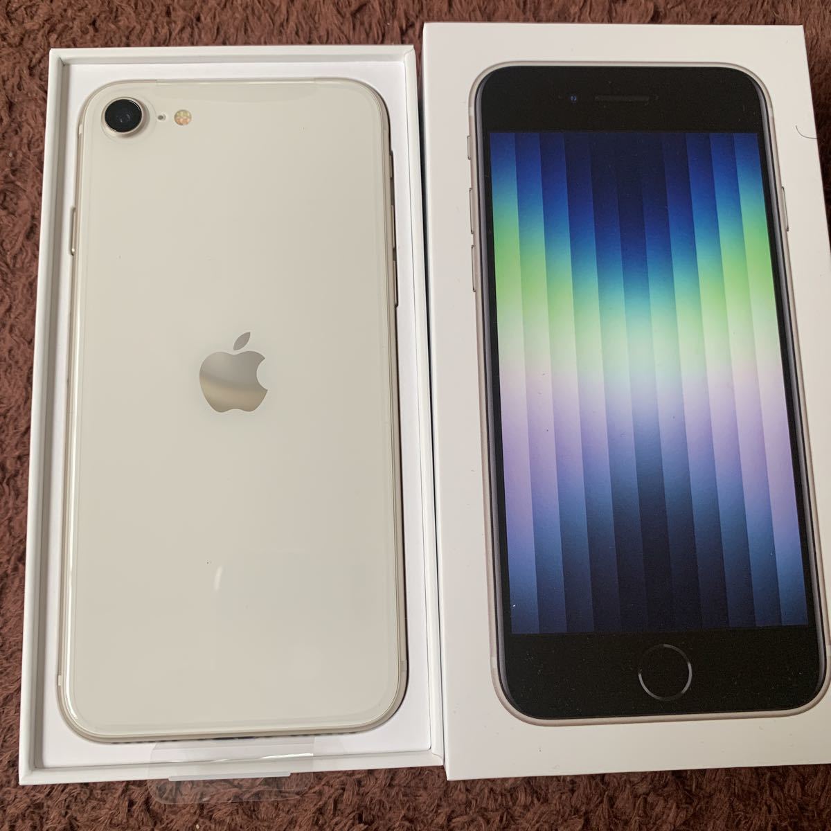 iPhone SE3 SIMフリー 第3世代 64GB 未使用 ホワイト スターライト www