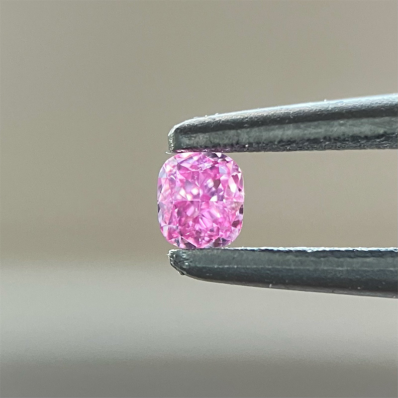 0.057ct Fancy Vivid Purplish Pink VS2 ピンクダイヤモンド AGT www