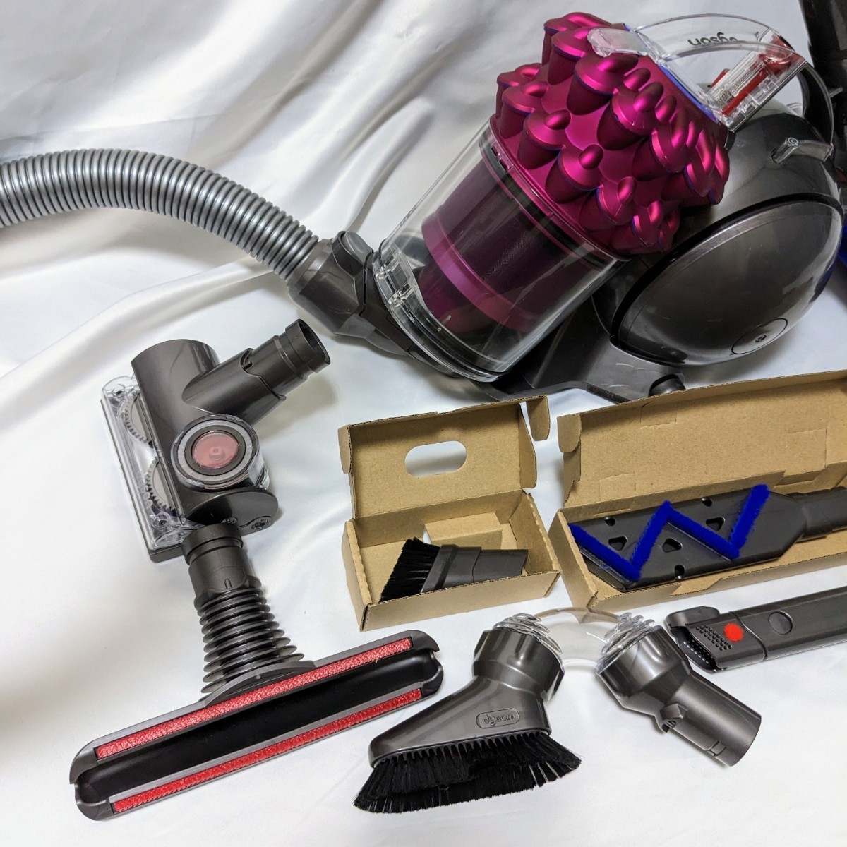 ダイソン Dyson Ball Fluffypro サイクロン式 キャニスター型 ダイソン Dyson Ball Fluffypro サイクロン式 キャニスター型