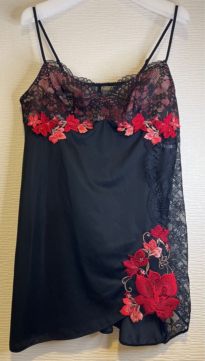 お買物マラソン最大1000円OFFクーポンあり ☆新品M ワコール サルート