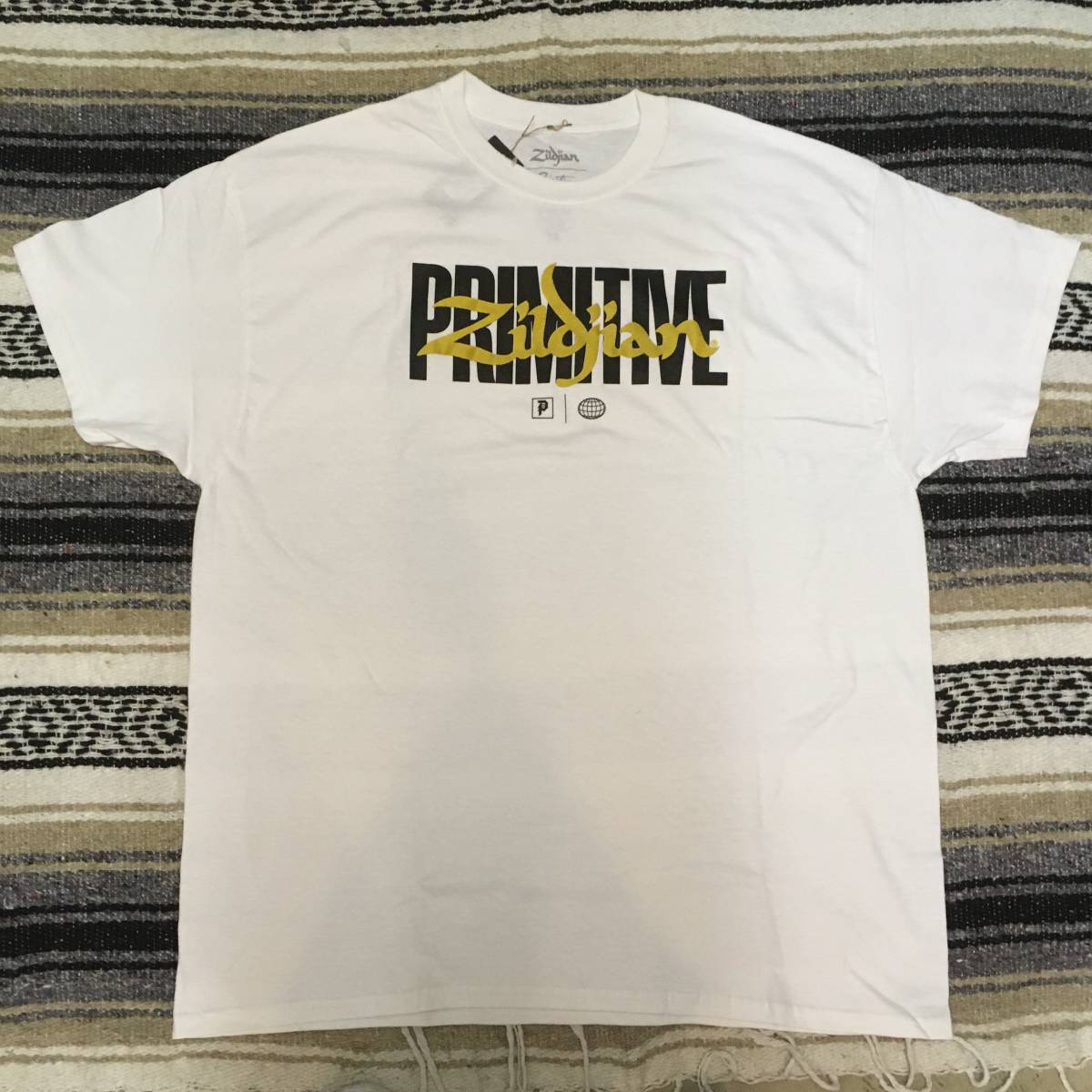 何でも揃う QUARTERSNACKS XL supreme Tシャツ TEE 白 White PRIMITIVE
