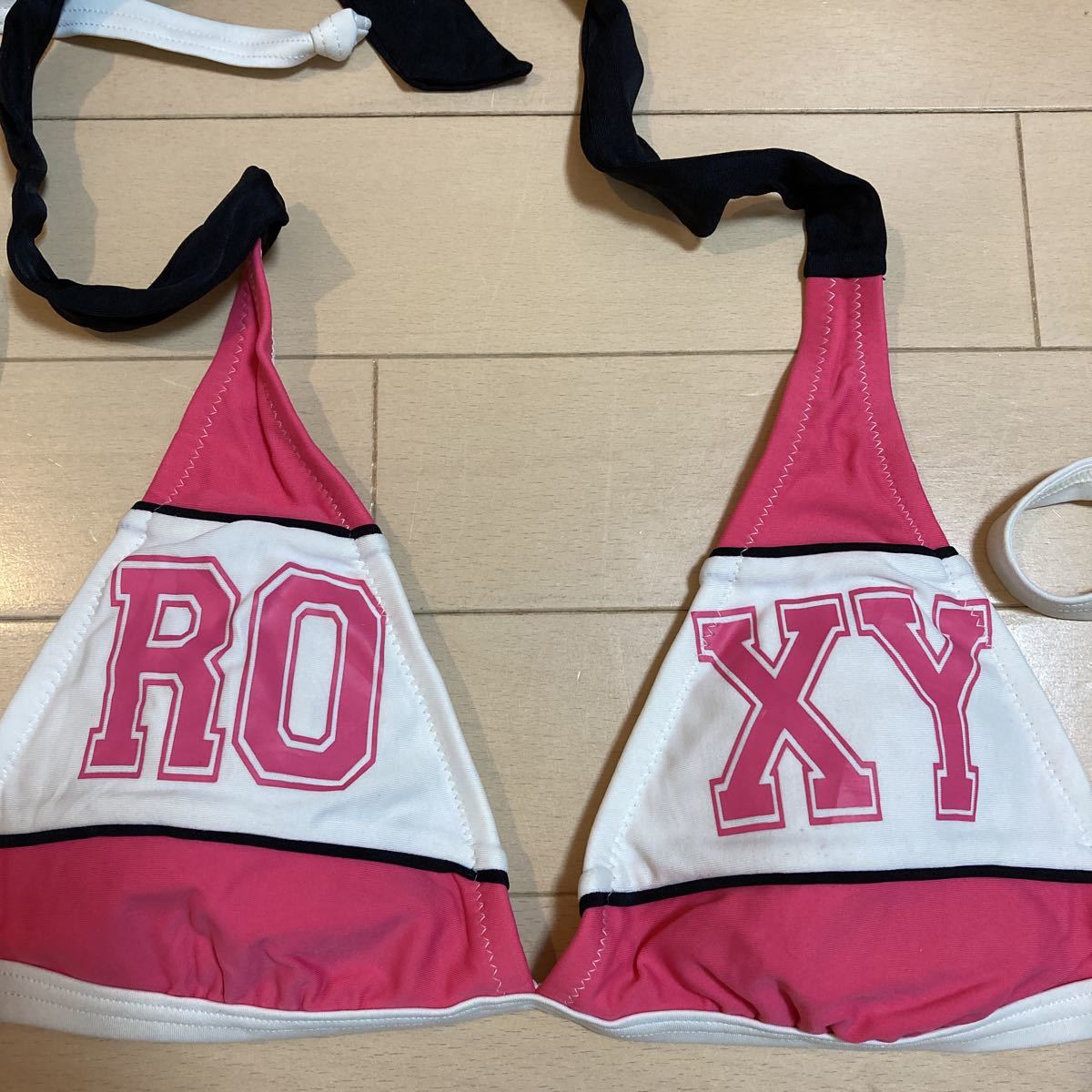 ROXYロキシービキニ・Ｍサイズ・パット付・adidasアディダスPLAYBOY プレイボーイ系・ビーチバレー浅尾美和⑦美品_画像4