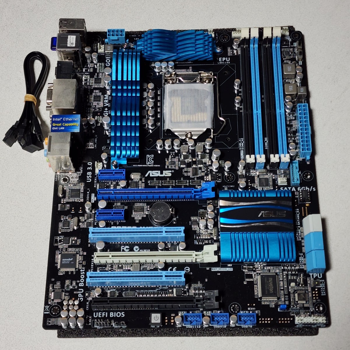 ASUS P8Z68-V/GEN3 LGA1155 ATXマザーボード 第2・3世代CPU対応 ASUS P8Z68-V/GEN3 LGA1155 ATXマザーボード 第2・3世代CPU対応