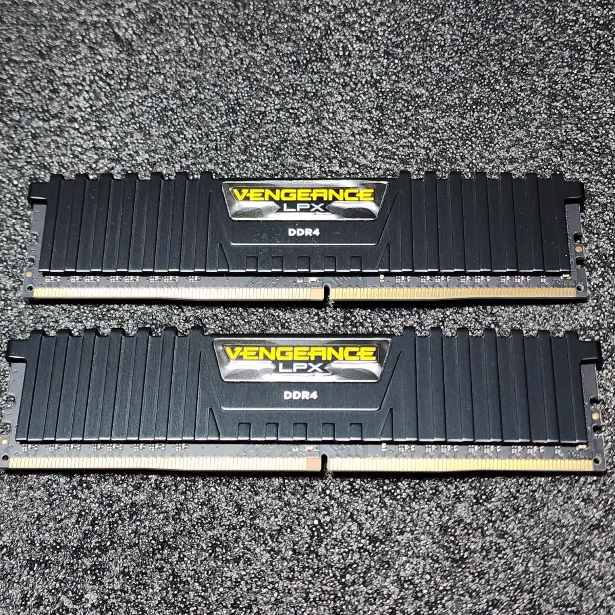 CORSAIR VENGEANCE LPX DDR4-2666MHz 16GB (8GB×2枚キット