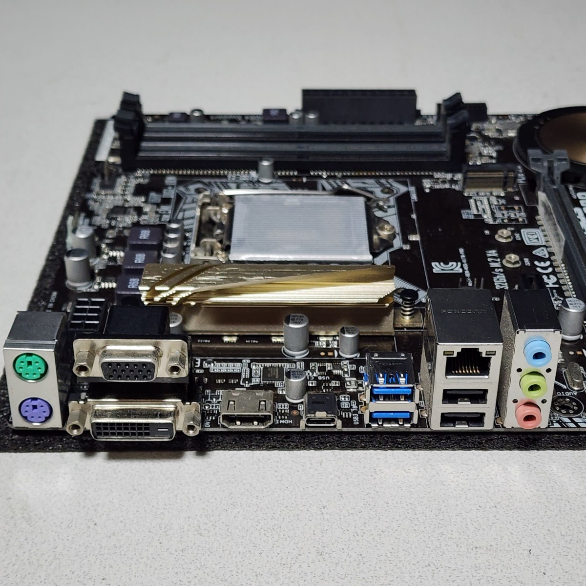 ASUS H170-PRO LGA1151 ATXマザーボード 第6・7世代CPU対応 最新 ASUS H170-PRO LGA1151 ATXマザーボード 第6・7世代CPU対応 最新
