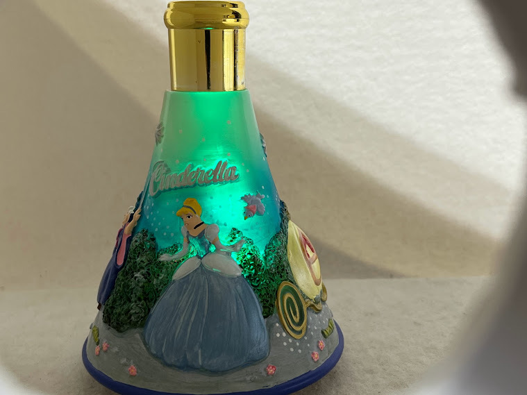 Yahoo!オークション - Disney シンデレラ LED万華鏡 オルゴール Yahoo!オークション - Disney シンデレラ LED万華鏡 オルゴール
