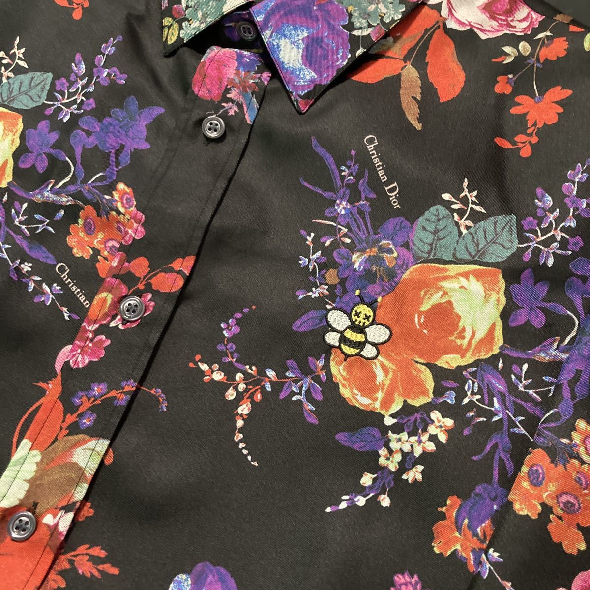 BTS着用 Dior homme × kaws 19ss シルクシャツの質問一覧