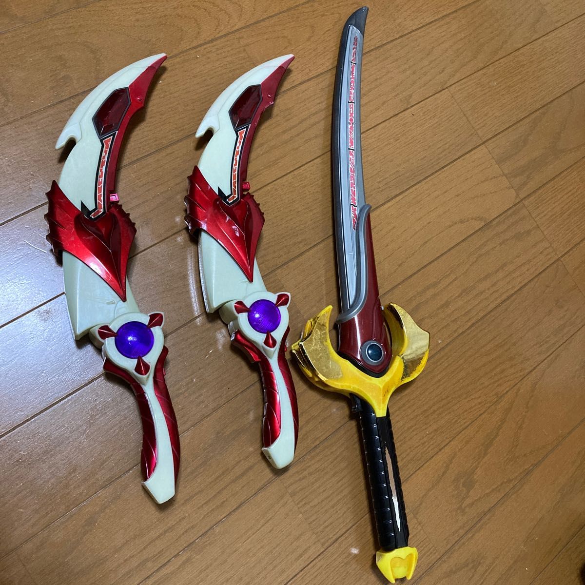 DXフレイムセイバー&シャイニングカリバー|Yahoo!フリマ(旧 DXフレイムセイバー&シャイニングカリバー|Yahoo!フリマ(旧