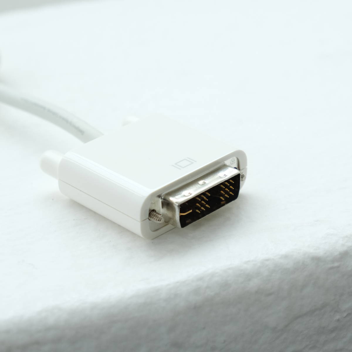 中古○Apple 純正 DVI-VGA アダプタ○Mac アップル ディスプレイ