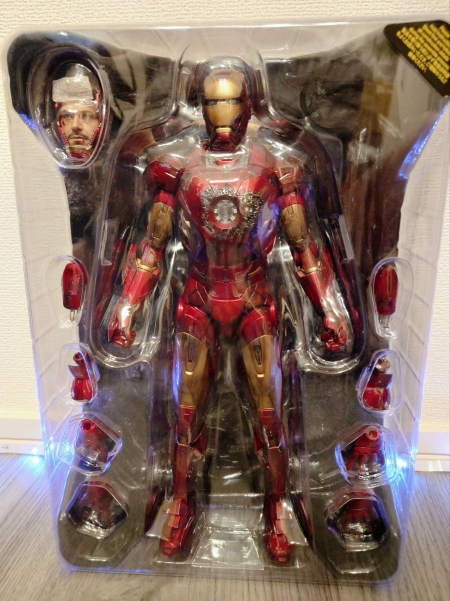 ホットトイズHOT TOYS ムービーマスターピースアイアンマン ホットトイズHOT TOYS ムービーマスターピースアイアンマン