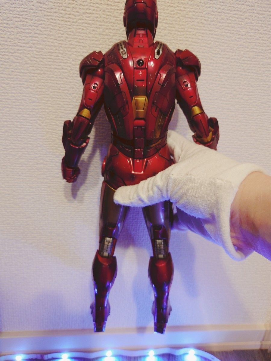 ホットトイズHOT TOYS ムービーマスターピースアイアンマン ホットトイズHOT TOYS ムービーマスターピースアイアンマン