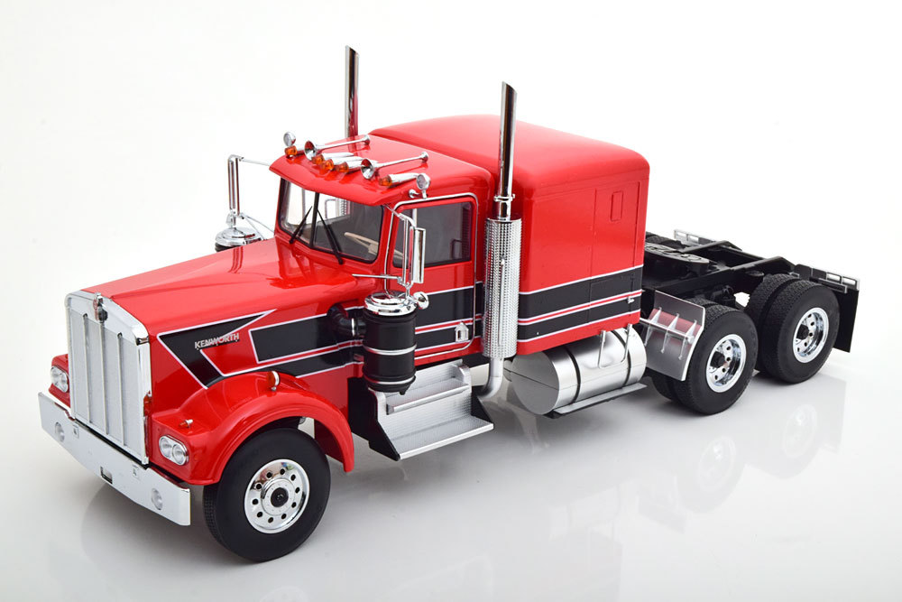 Road Kings 1/18　Kenworth W900　レッド　トレーラー　ヘッド