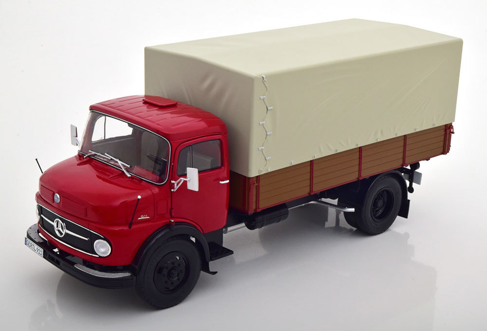 Schuco 1/18 Mercedes Benz L911 pick up with canvas top red Mercedes Benz Schuco 