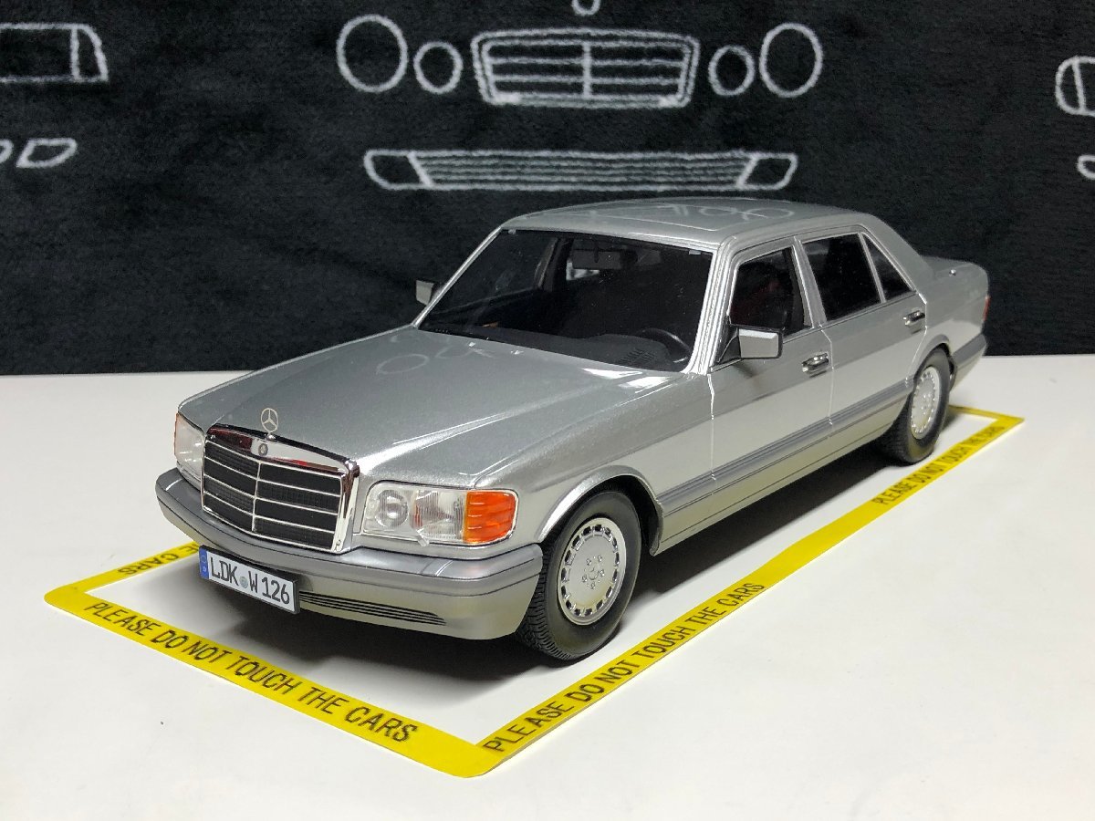 iScale 1/18 Mercedes Benz 560 SEL S class (W126) year 1985 astral silver / grey　メルセデス　ベンツ