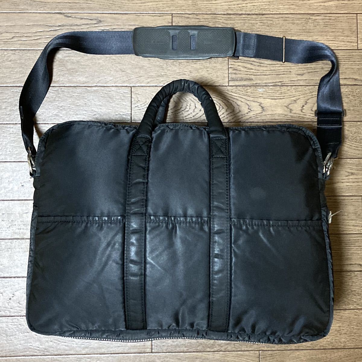 名品 PORTER ポーター吉田カバン タンカー ショルダーバッグ 名品 PORTER ポーター吉田カバン タンカー ショルダーバッグ