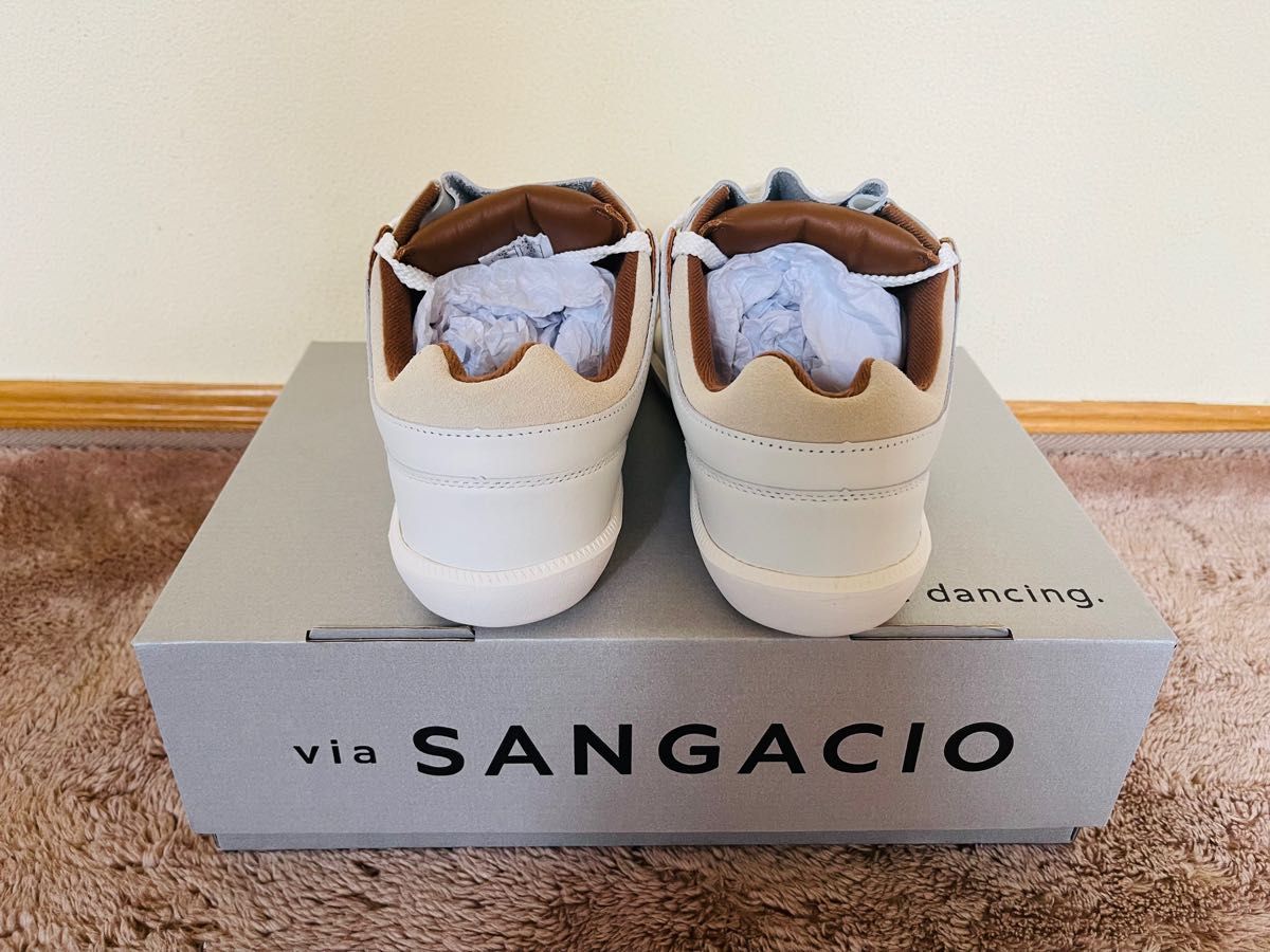 via SANGACIO × Banksy スニーカー|PayPayフリマ