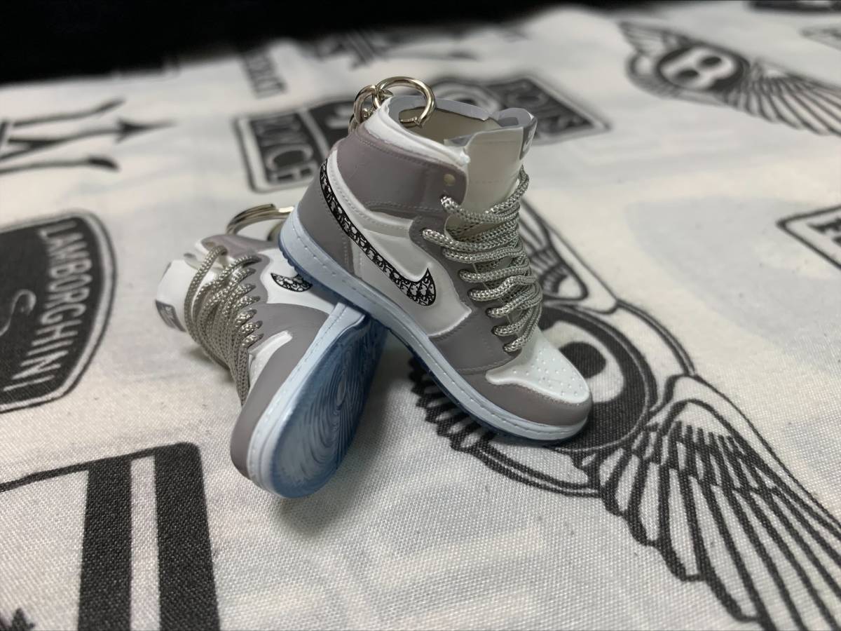 ジョーダン キーホルダー 両足 2足セット AIR DIOR NIKE ジョーダン キーホルダー 両足 2足セット AIR DIOR NIKE