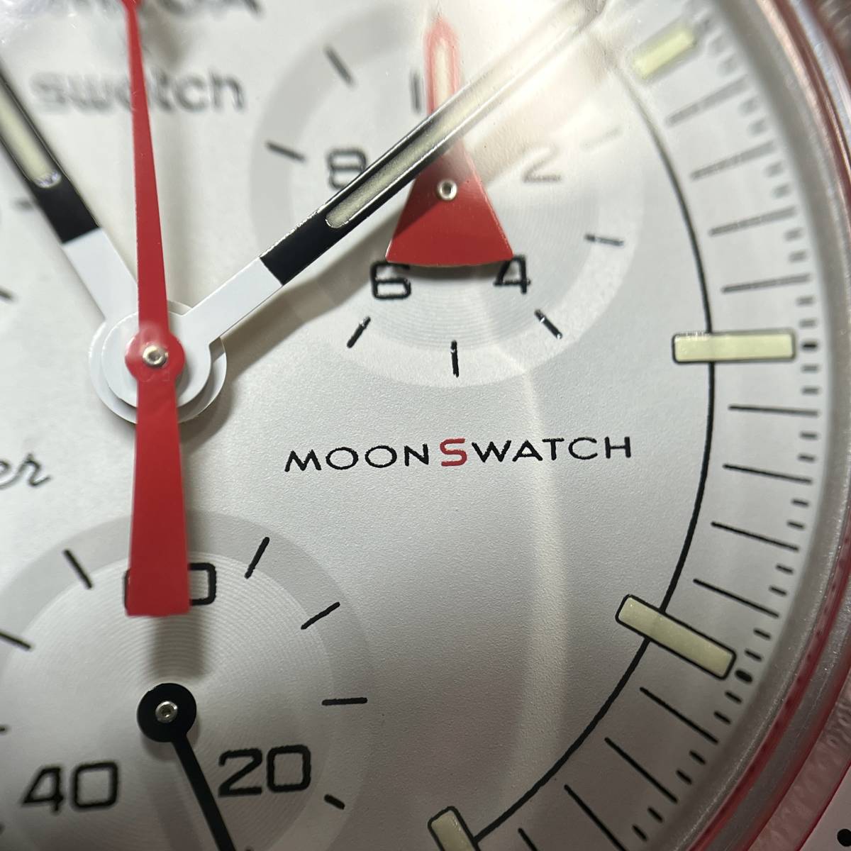 かわいい~!」 【未使用品】SWATCH S033R100/MISSION SO/腕時計