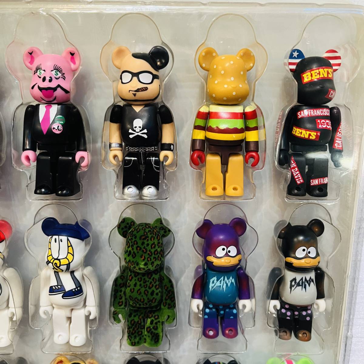 新着セール 20 メディコムトイ BE@RBRICK ベアブリック ディスプレー