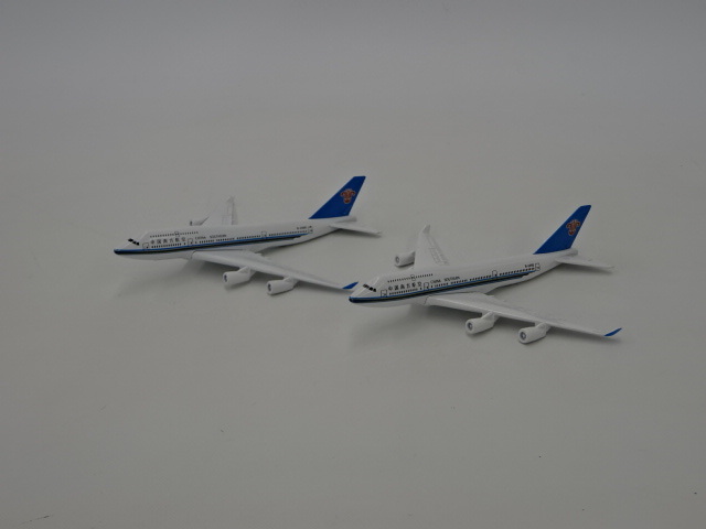 B40350 * [2 point set ] CHINA SOUTHERN CARGO China south person aviation BOEINGbo- wing 747 airplane 
