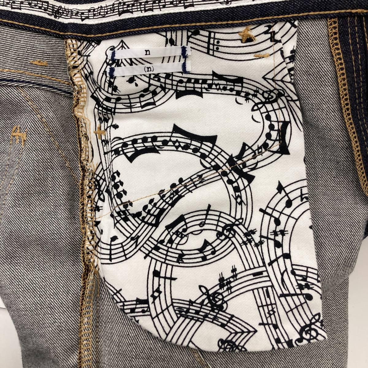 希少 4サイズ NumberNine ダーツ デニムパンツ 濃紺 Number Nine 希少 4サイズ NumberNine ダーツ デニムパンツ 濃紺 Number Nine