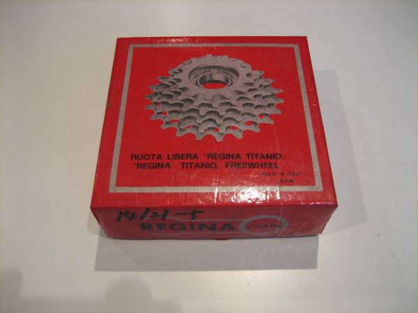 1970年代 Regina レジナ Titanio (チタニウム合金製) 14-21t 5段 ボスフリーホイール ISO規格 新品箱入