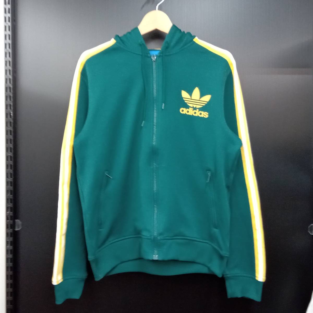 楽天 Flock 13A/W Originals adidas Track F45907 グリーン L フロッキープリントトラックジャケット アディダスオリジナルス Top パーカ 楽天 Flock 13A/W Originals adidas Track F45907 グリーン L フロッキープリントトラックジャケット アディダスオリジナルス Top パーカ
