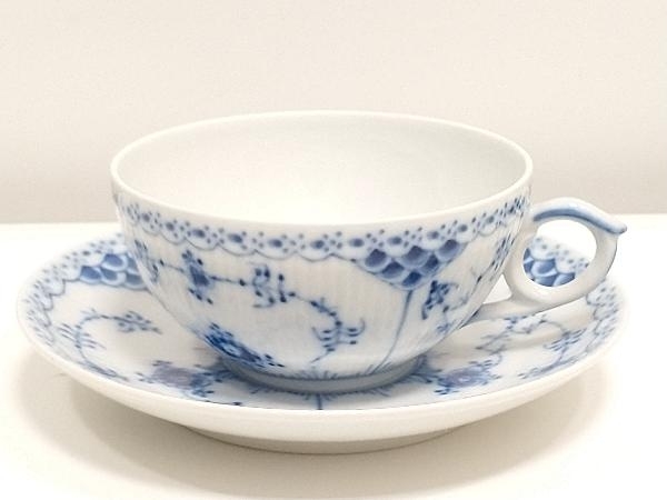 ROYAL COPENHAGEN ロイヤルコペンハーゲン ブルーフルーテッド ハーフ