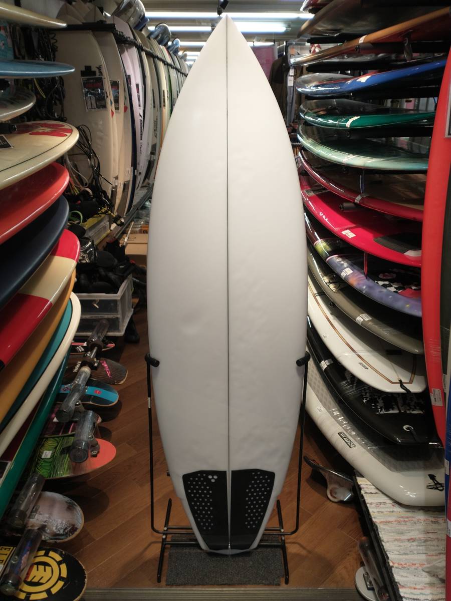 BTTB BEYOND 5’7” ビーティーティービー ビヨンド 5'7' 27.5L サーフィンライフ SURFIN'LIFE ショートボード 茅ヶ崎駅北口店 店舗受取可_やや焼けあり