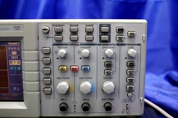Tektronix/テクトロニクス デジタルオシロスコープ DIGITIZING