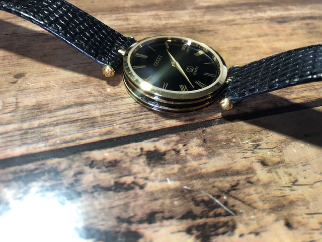  прекрасный товар степень редкость Vintage GUCCI Gucci Old SWISS MADE Gold × черный оригинальный ремень Sherry кварц boys мужские наручные часы 