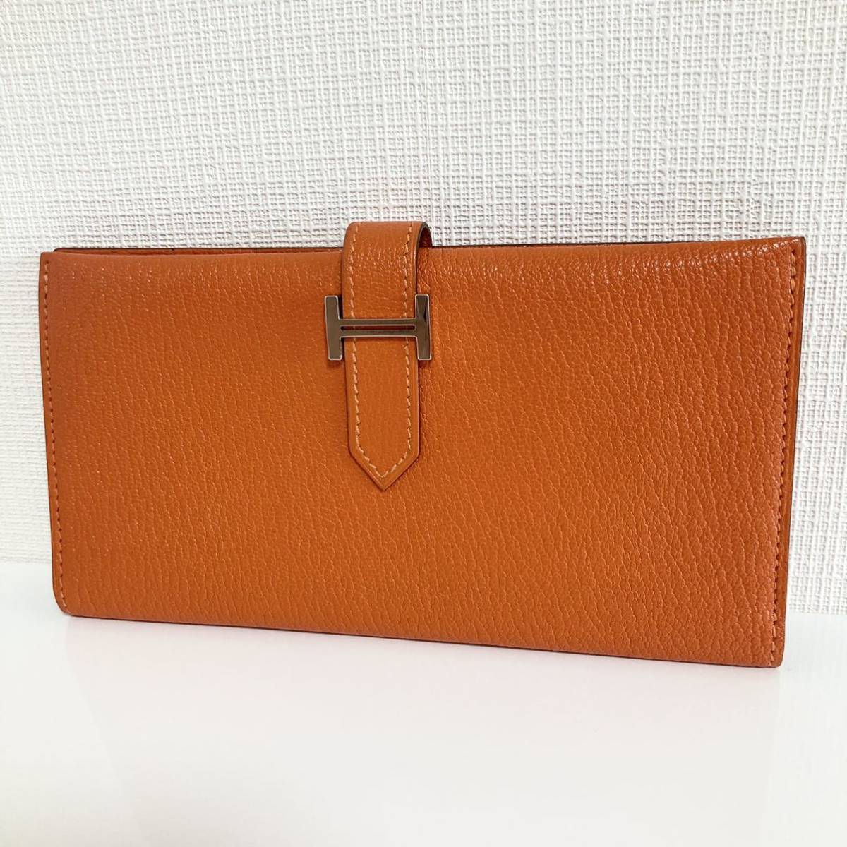 HERMES シェーブル ベアンスフレ シルバー金具 □H オレンジ 長財布_画像2