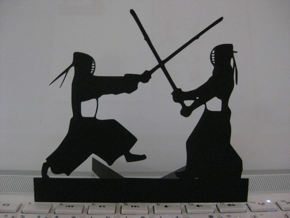 ヤフオク 立つ切り絵 剣道防具面 小手 胴 壁飾りにも