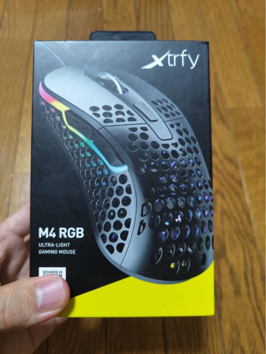 Xtrfy M4 RGB  ウルトラライトゲーミングマウス 