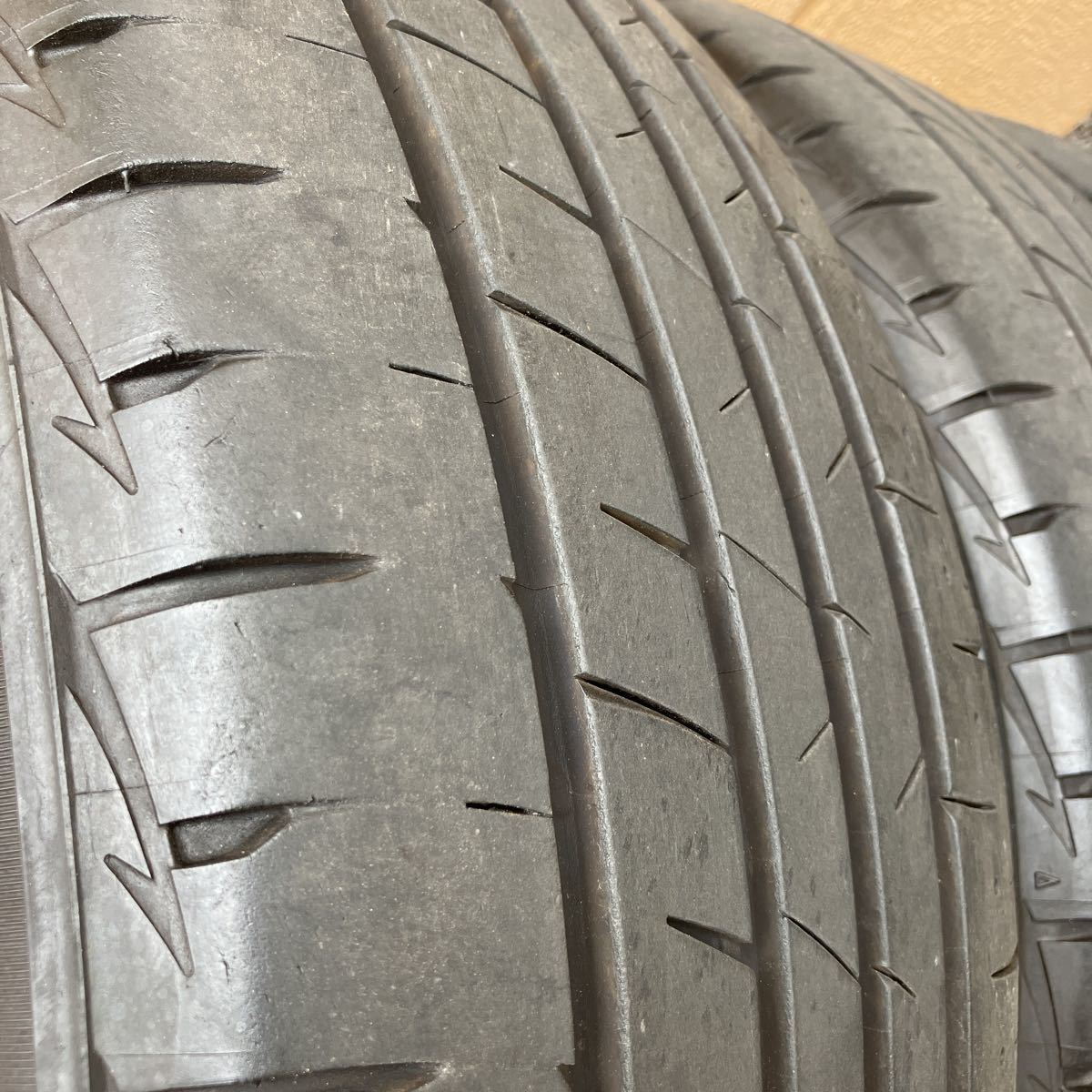 バリ山! ブリヂストン 225 55R18 98V プレイズPX-RV2 4本セット