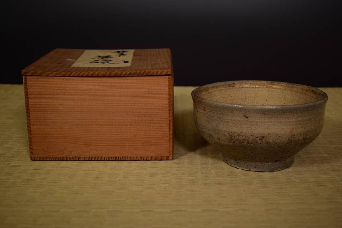【和】(6025)　朝鮮古玩　李朝　井戸大茶碗　保管箱有　茶道具