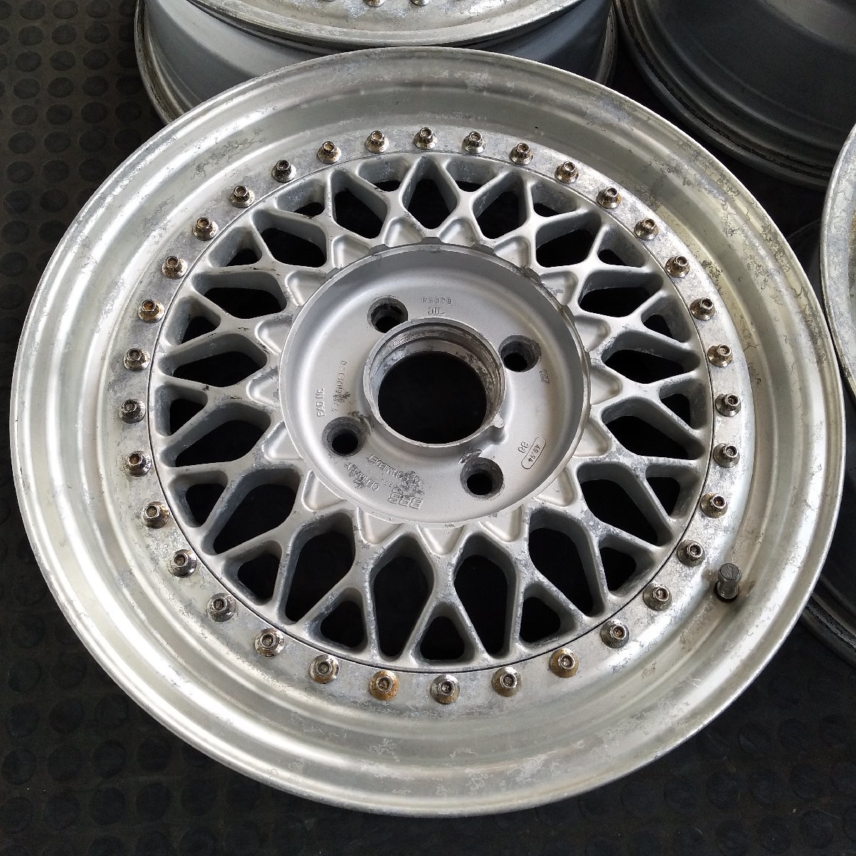 管理番号：S4-1【4本価格】【16×7J 4×114.3 ET+50 ハブ64】BBS RS328・店頭直接引取可能・下取り可能_画像6