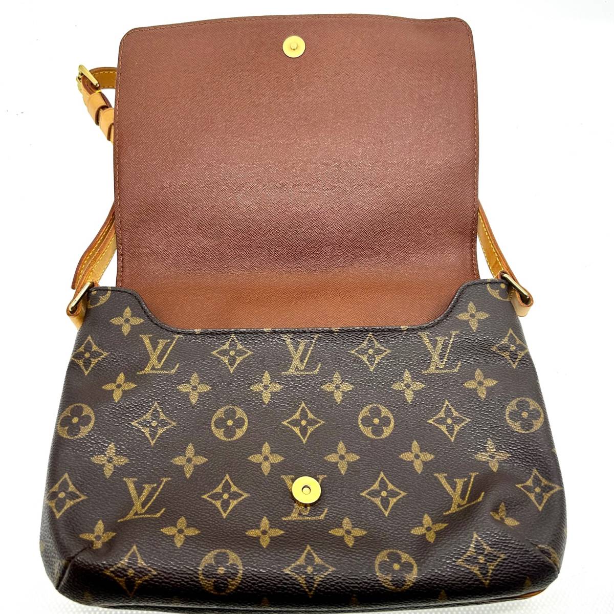 ルイヴィトン LOUIS VUITTON ショルダーバッグ M51257 ミュゼット