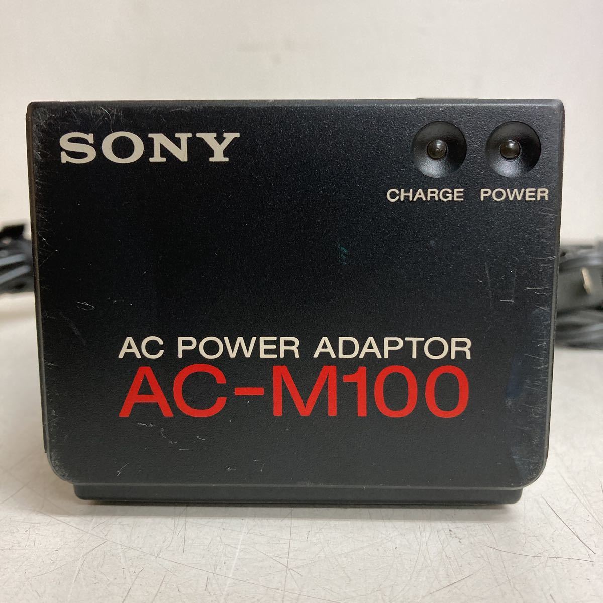T779 SONY ソニー AC-M100 ACパワーアダプタ/通電OK ジャンク品_画像4
