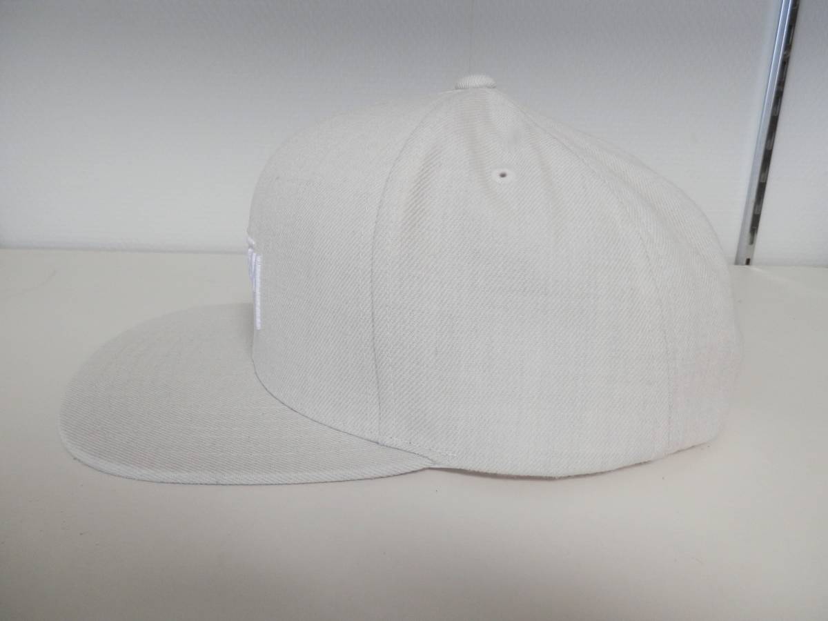 STUSSY ステューシー スナップバックキャップ オフホワイト クリーム 帽子 フリーサイズ CAPの画像3