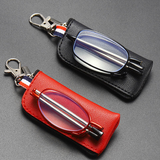 送料無料 ＋4 折りたたみ老眼鏡 リーディンググラス ブルーライトカット シニアグラス 軽量　携帯メガネ 赤　新品