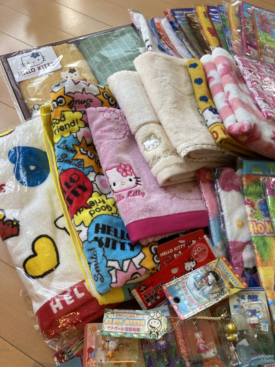 新品 キティー 約67点セット ご当地根付 ご当地ファスナーマスコット ご当地ハンカチタオル バスタオル ハローキティー サンリオ バスタオル ハローキティC