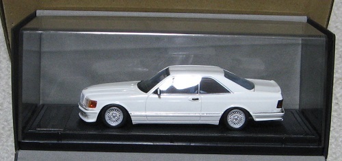 TopMarques 1/43 Mercedes Benz *560 SEC "Лоринзер" - купе C126 white 1987 ограничение 500 шт. 