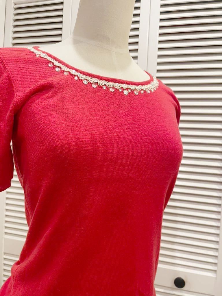 美品　エフデ　ラインストーン　レース　刺繍　カットソー　トップス　半袖　赤　ニット　セーター　Tシャツ　Mサイズ_画像2