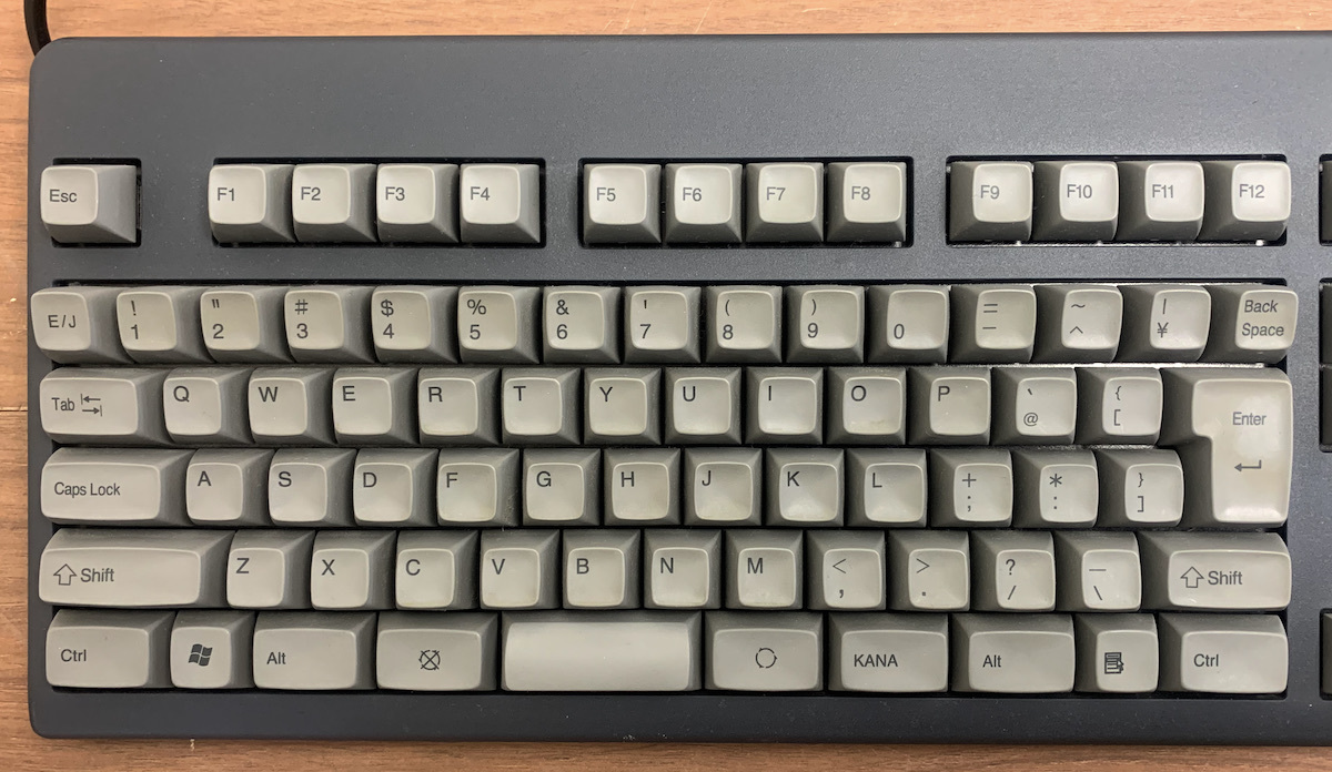 中古美品 使用感少ない! 東プレ USBキーボード REALFORCE YK0100