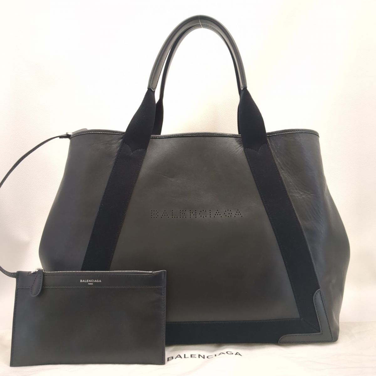 バレンシアガ　トートバッグ　ネイビーカバスM　ブラック　レザー　袋　339936/1000/A/535269　BALENCIAGA　中古　◆3111/藤枝インター店_画像1